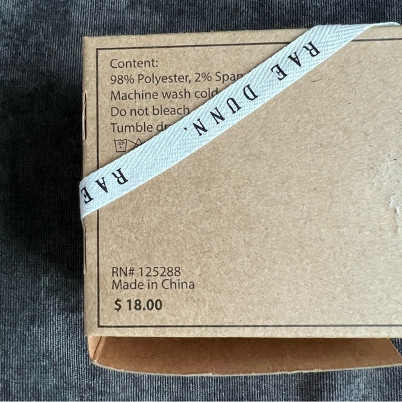 NWT Rae Dunn Mommy and Me Sock Set of 6 - Picture 8 of 9